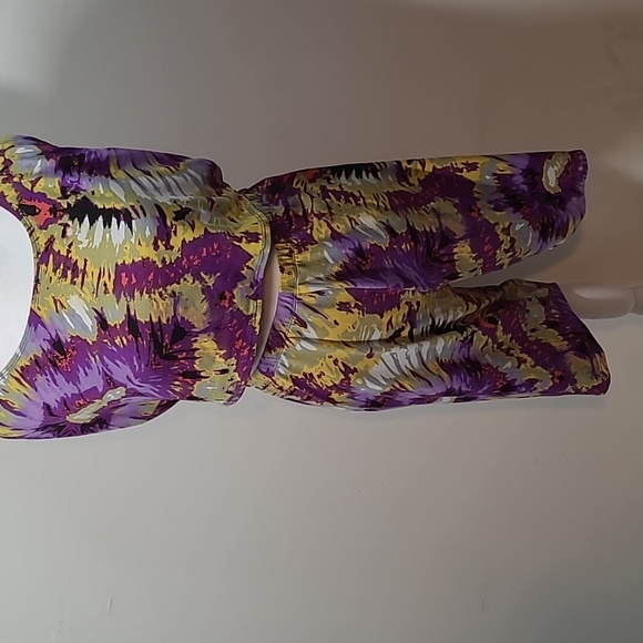 Fashion Nova Women's Short Set - Picture 5 of 5